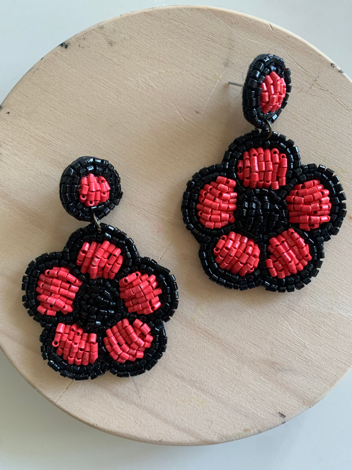 Seed Flower Red & Black Earrings